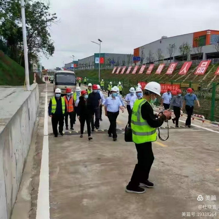 筆耕不輟映初心，余熱生輝軌道情 ——記中鐵建重慶軌道交通15號(hào)線(xiàn)二期總承包部的新聞人林赤喜